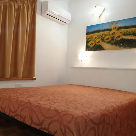 Mansarda Sul A شقة *