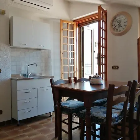 Mansarda Sul A مارتا